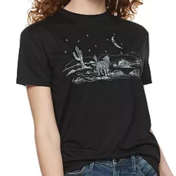 Fifth Sun Howling Wolf In The Desert Crewneck Black Short Sleeve Tee - Picture 1 of 11